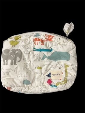 Pehr On the Go diaper pouch in Noah’s Ark zoo print